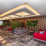 Aparthotel Marina & 4*