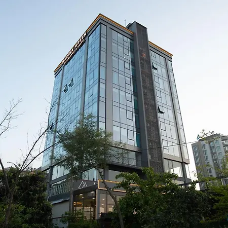 Marina & Apartmanhotel